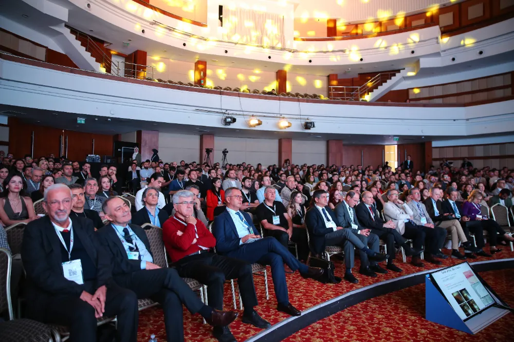 Göz doktorları kongrede buluştu