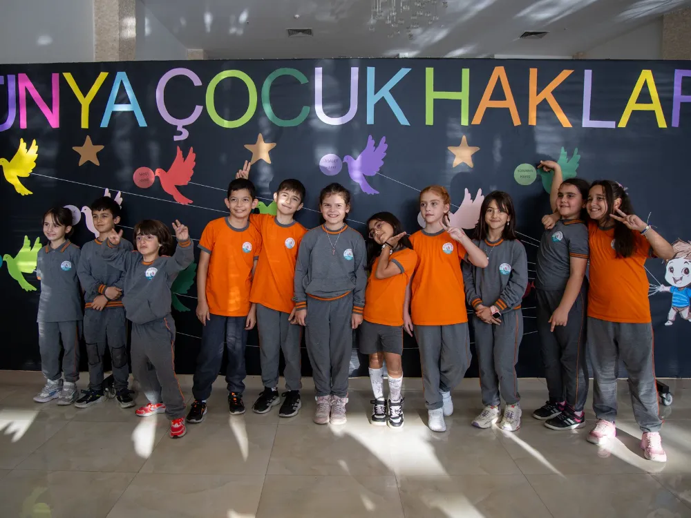 MANAVGAT’TA ÇOCUK HAKLARINA DİKKAT ÇEKEN FARKINDALIK SEMİNERİ