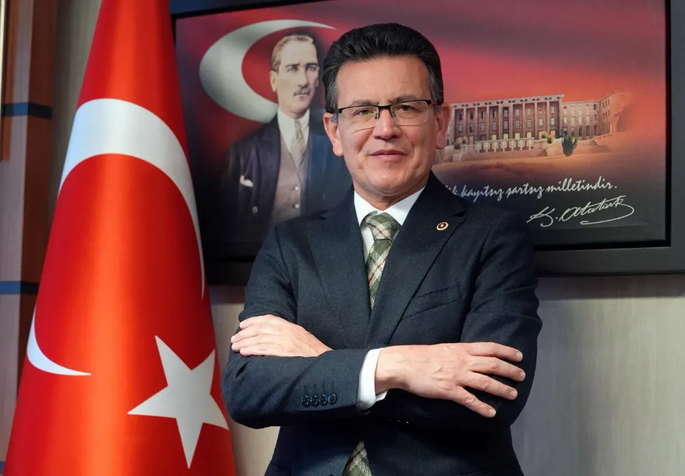 ATAY USLU: ÖĞRETMENLER GÜNÜ KUTLU OLSUN