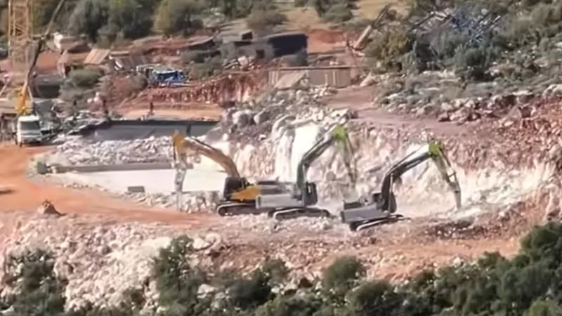 Antalya’da TOKİ konutları sağlam zemin üzerine inşa ediliyor