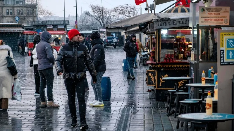 Meteorolojiden Muğla ve Antalya için kuvvetli yağış uyarısı