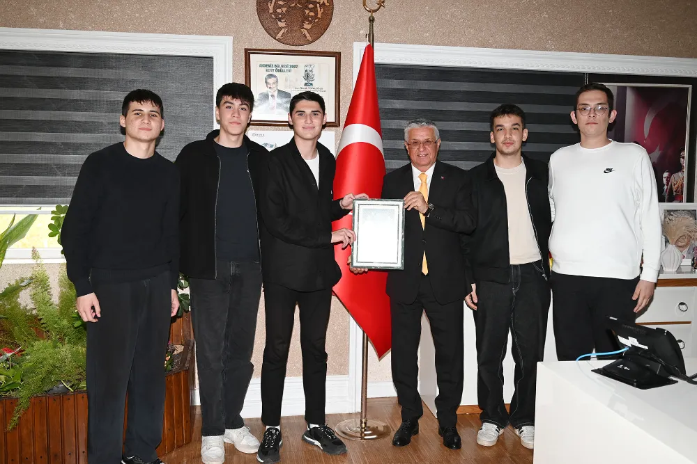 Gençlik Meclisi’nden Başkan Topaloğlu’na Anlamlı Ziyaret