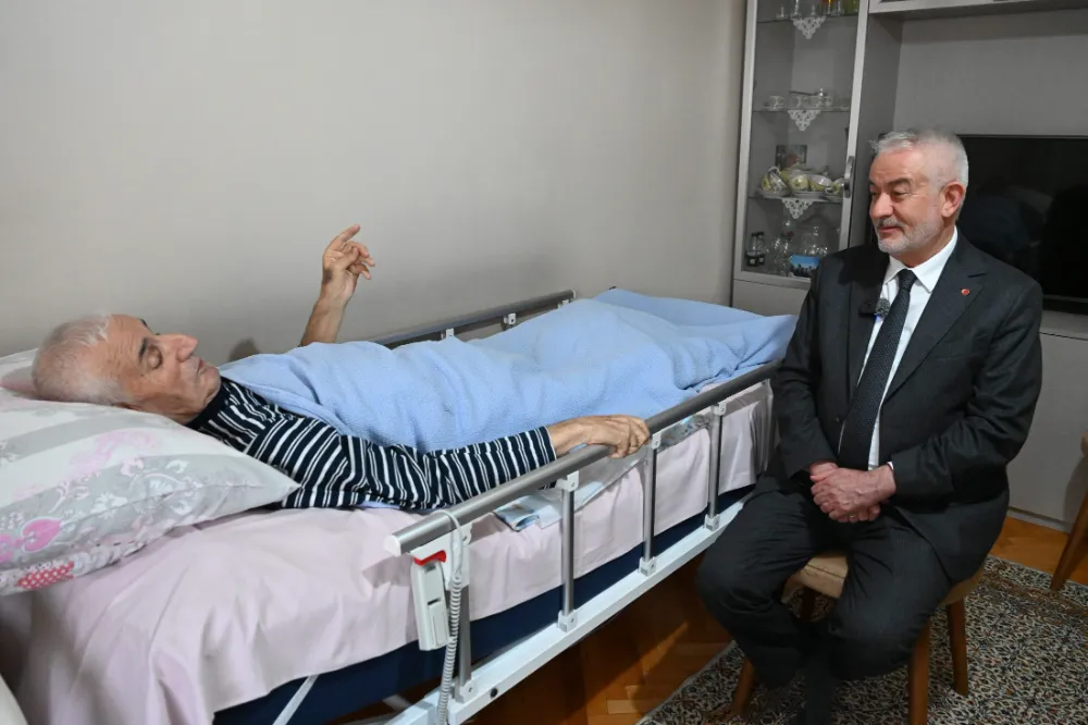 Başkan Başdeğirmen’den öğretmenlerine anlamlı ziyaret