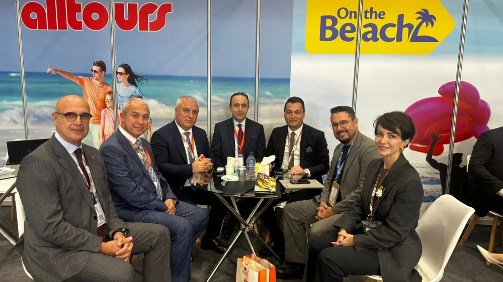 ALANYA HEYETİ LONDRA’DA TUR OPERATÖRLERİYLE MASAYA OTURDU