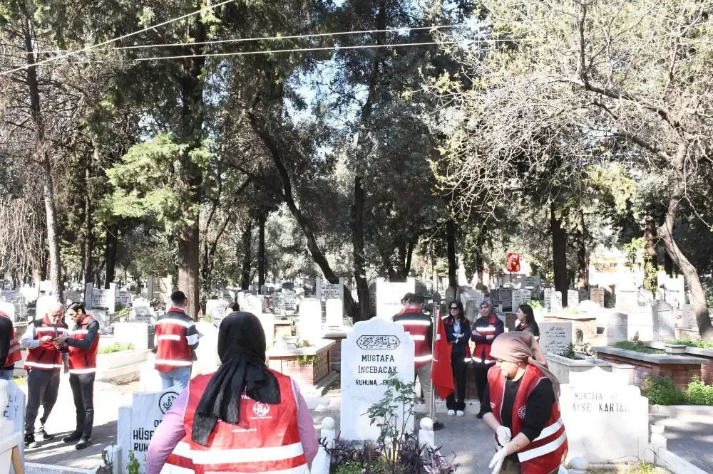 İl Müdürümüz Galip SÖKMEN Tarafından Şehit Kabri Ziyareti Gerçekleştirildi