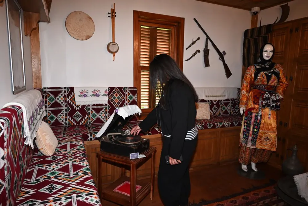 Kemer’in ilk kültür evi açılıyor