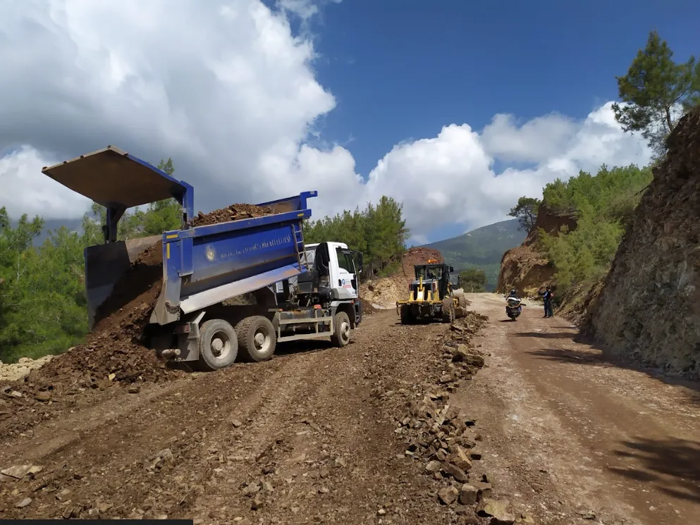 Antalya Büyükşehir Belediyesi Alanya’da yeni yol açtı 