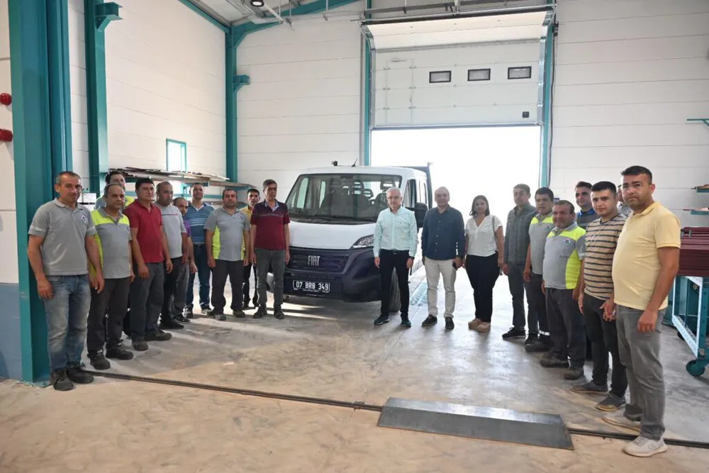 Kepez’in Vekili 1 Mayıs’ta işçinin yanında