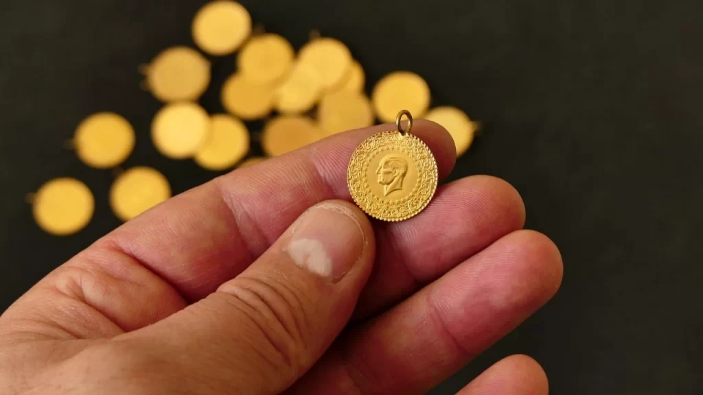 Asgari ücretle alınabilecek gram altın sayısı 7’den 4’e düştü